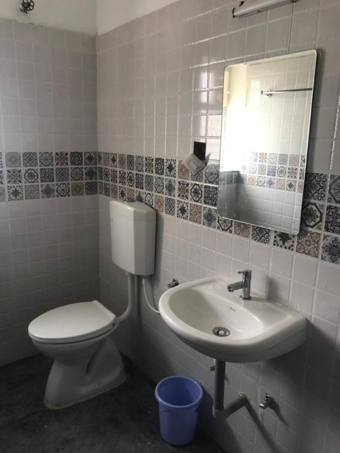 Sri Krishna Residency Hotel Eluru Екстериор снимка